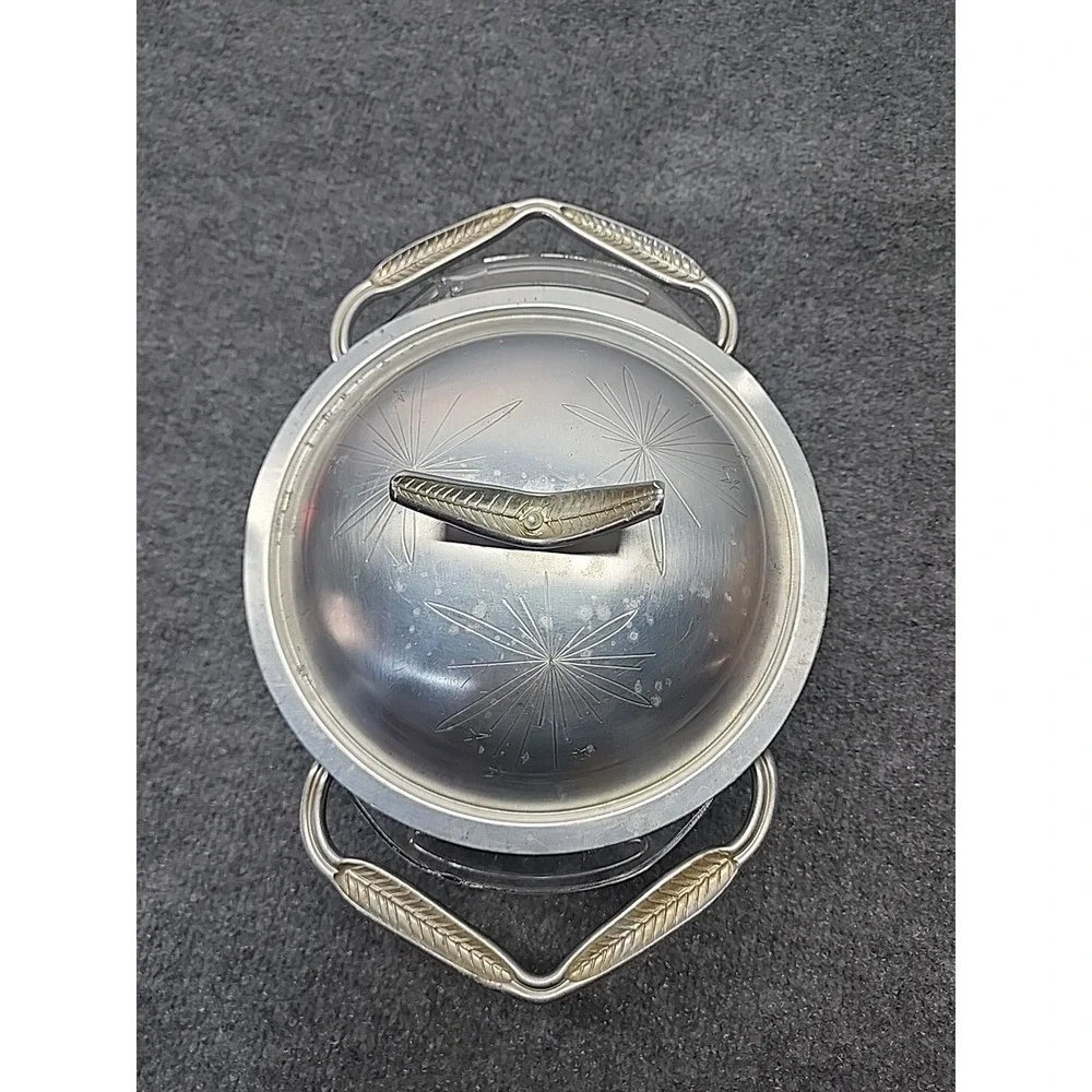 Vintage Pyrex Casserole Dish Atomic  Aluminum Holder Cradle & Lid 1.5 Qt E1
